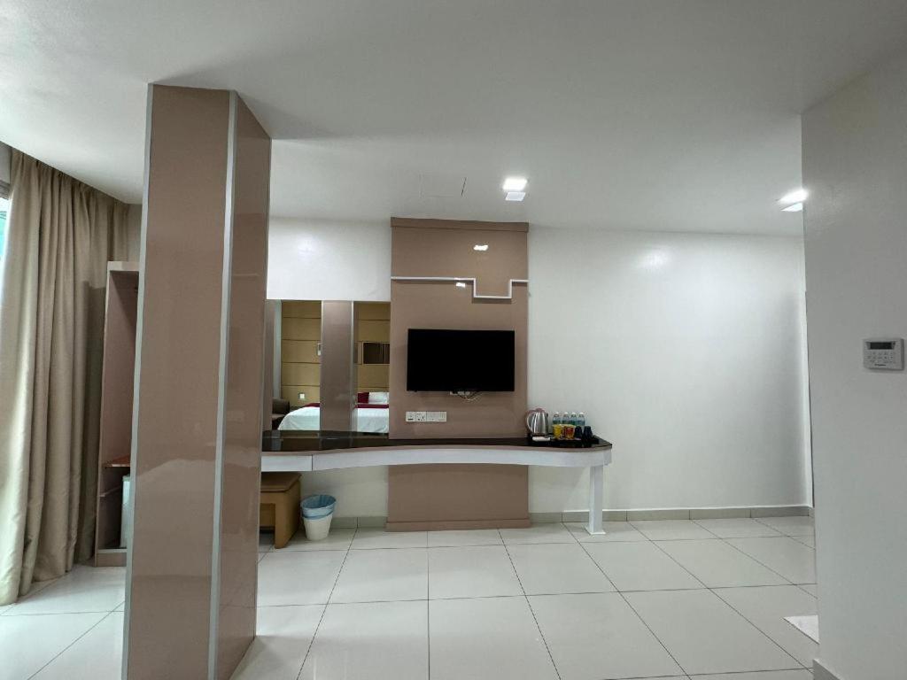 Lf Hotel Tapah Exterior photo